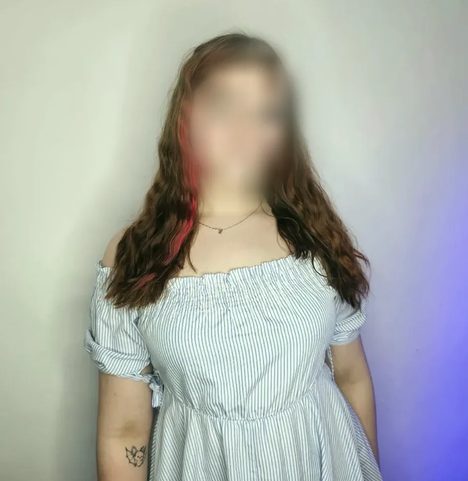 Nadia, 21