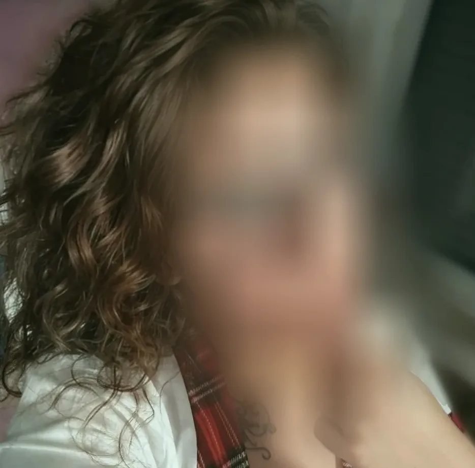Olivia, 37